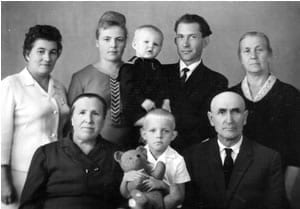 с детьми, внуками, сестрой Зосей и ее мужем Романом